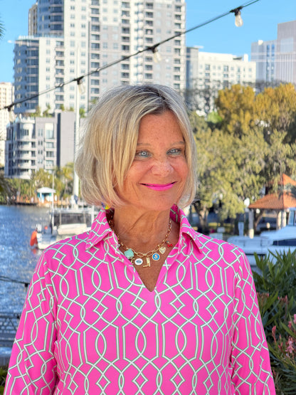 LULU B PALM BEACH LATTICE SLEEVE COLLAR TOP