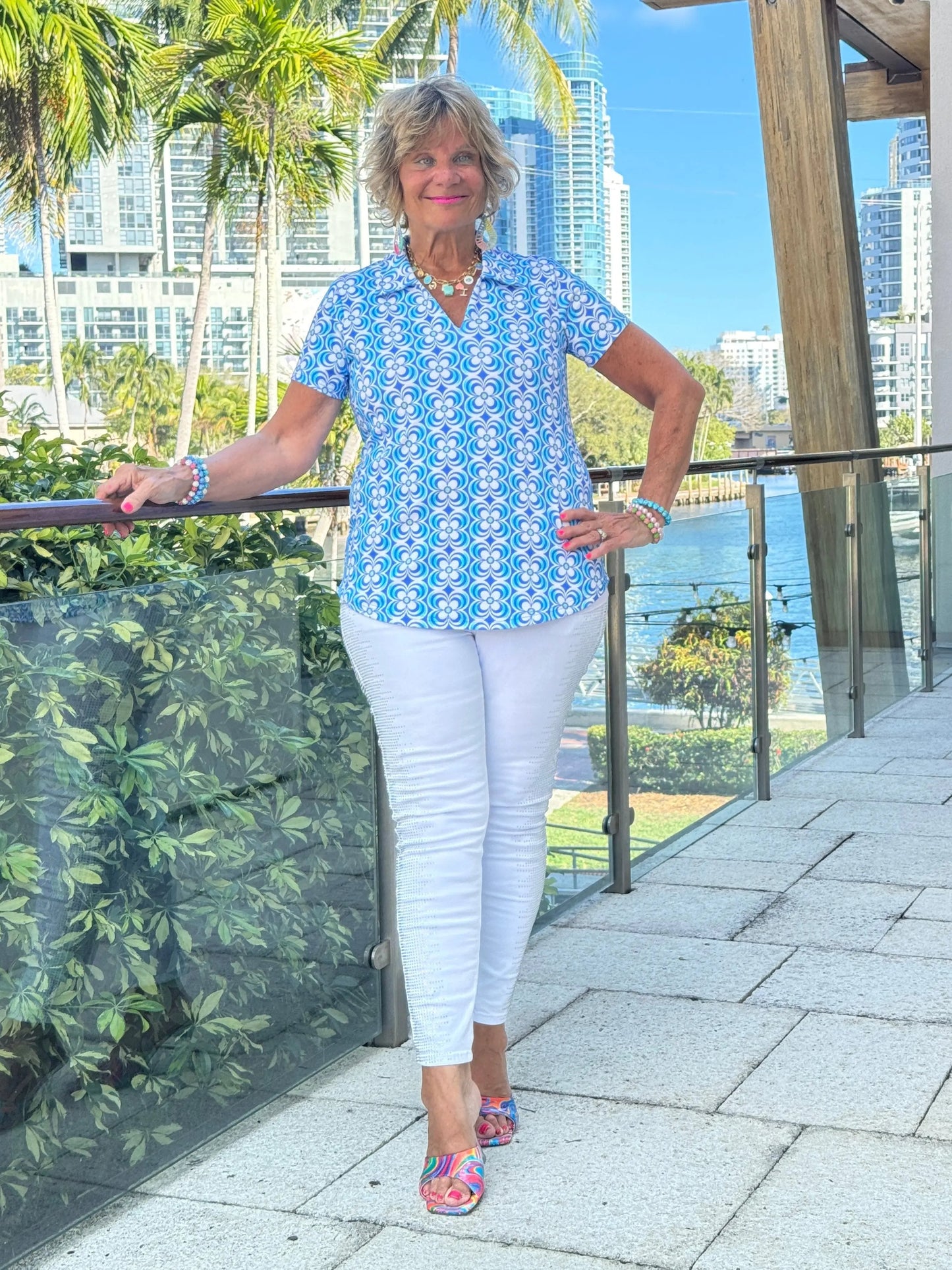 LULU B COASTAL BLOOM SHORT SLEEVE V-NECK COLLAR TOP