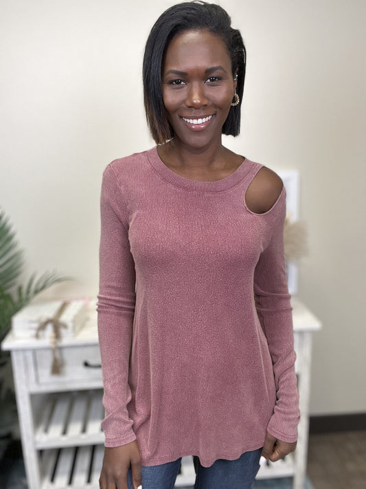 Show Out Women's Ribbed Cut Out Long Sleeve Top