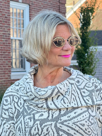 HOLIDAY IVORY JACQUARD TOP