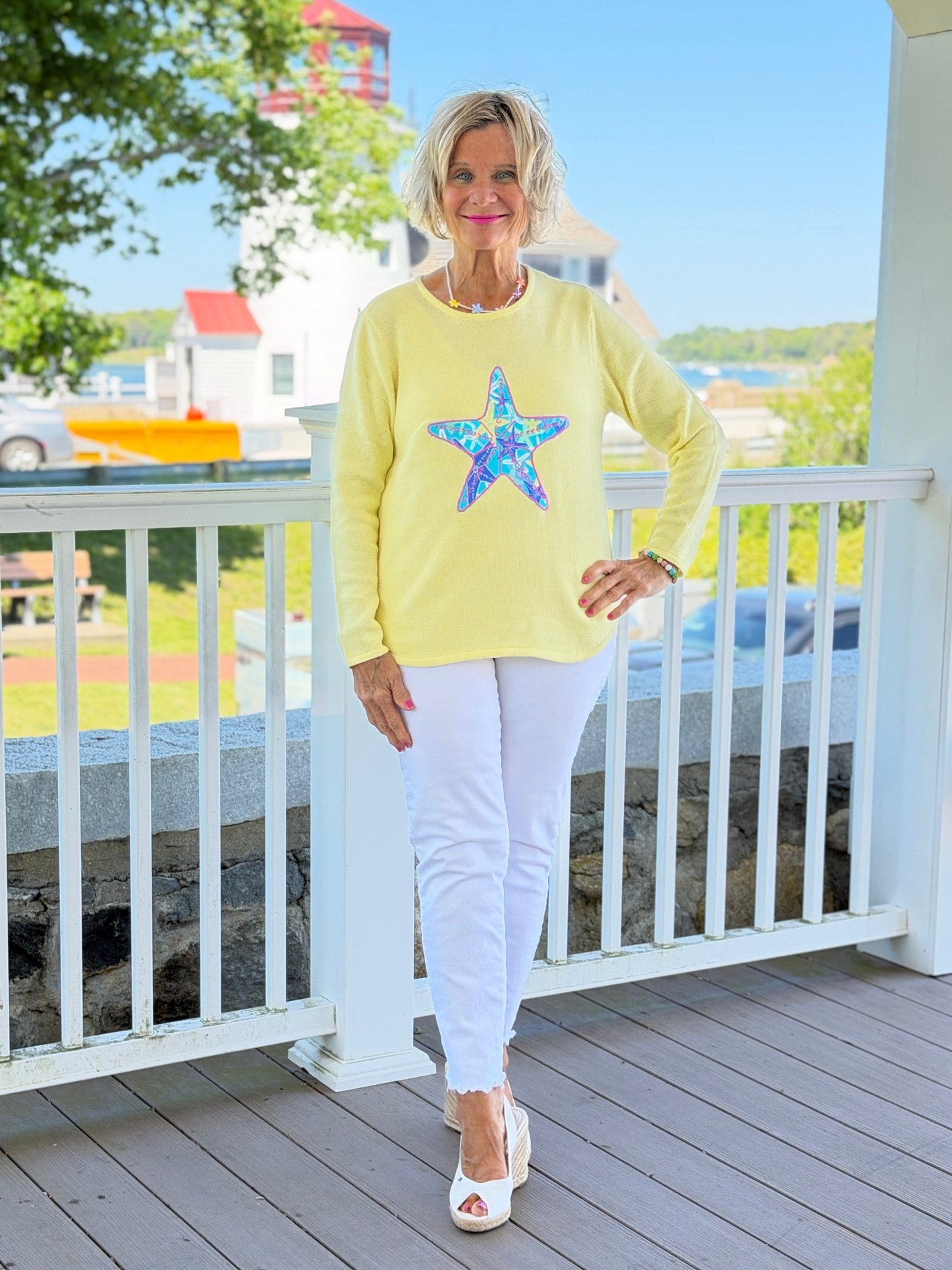 BEACH CLUB YELLOW STARFISH SWEATER