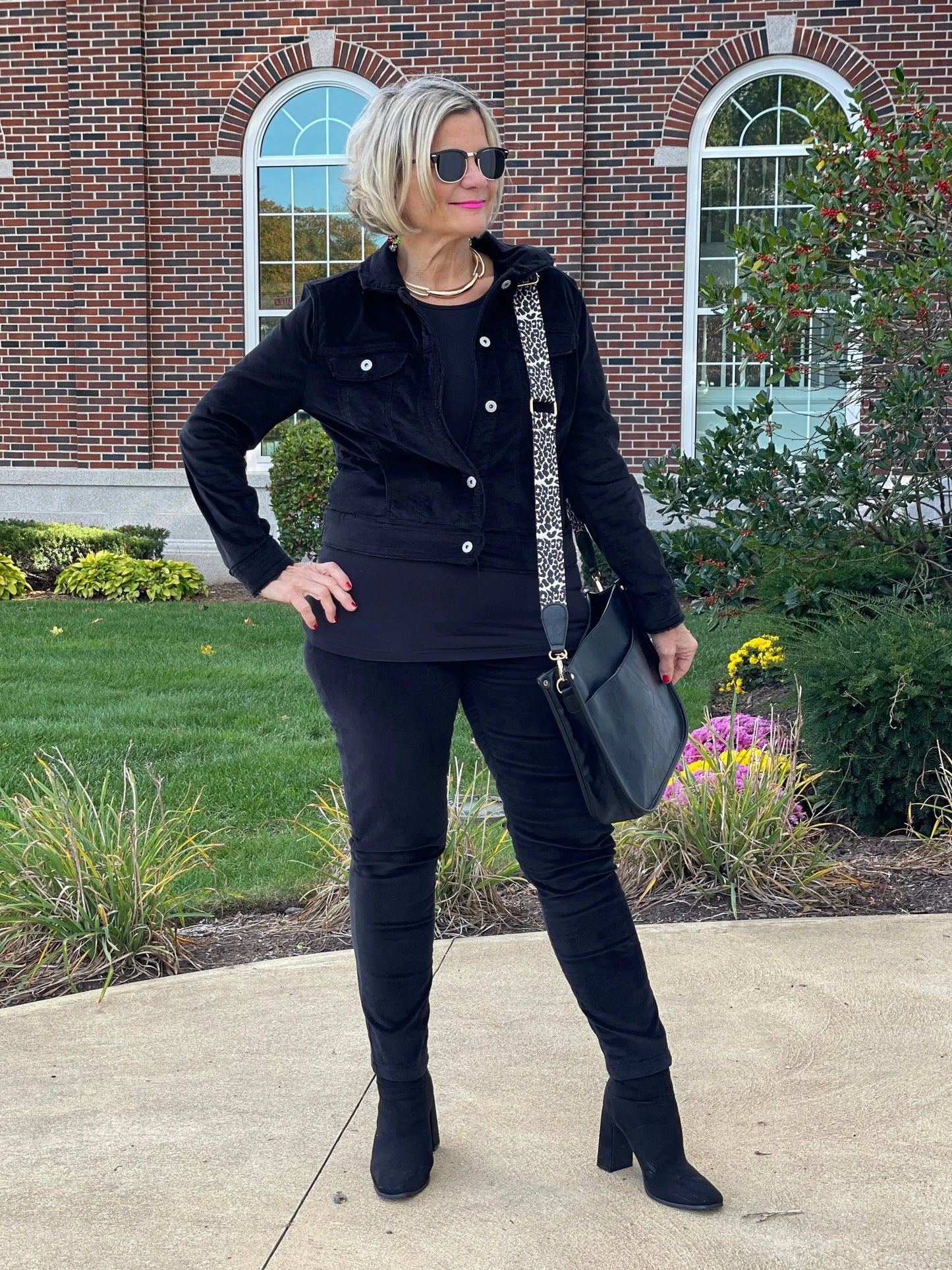 BLACK LEOPARD CROSS BODY BAG