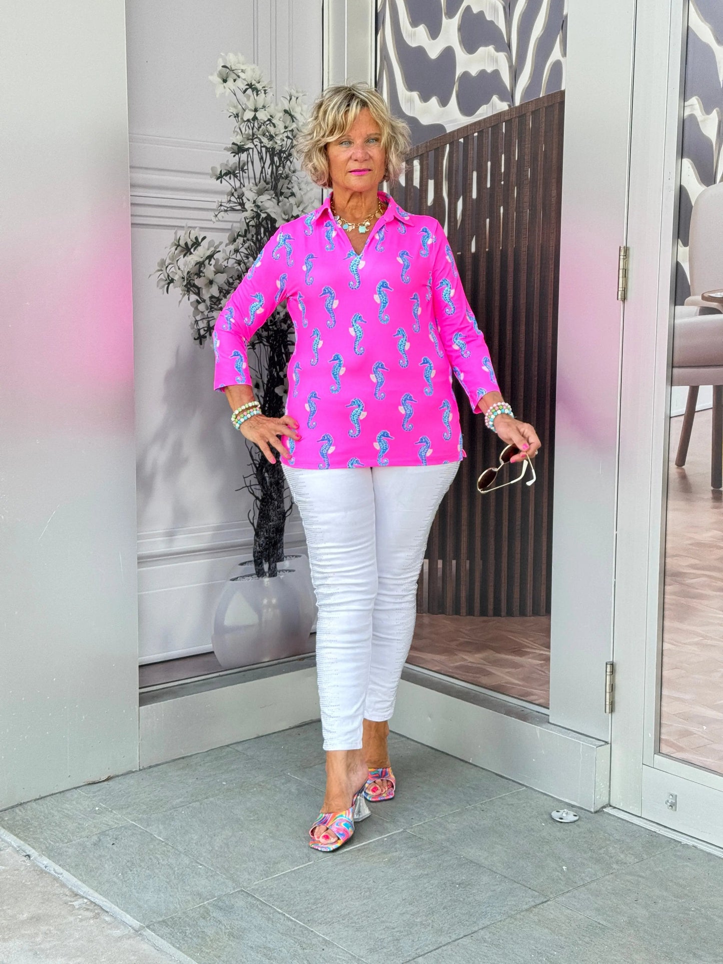 LULU B SEAHORSE BAY 3/4 SLEEVE V-NECK COLLAR SHIRT