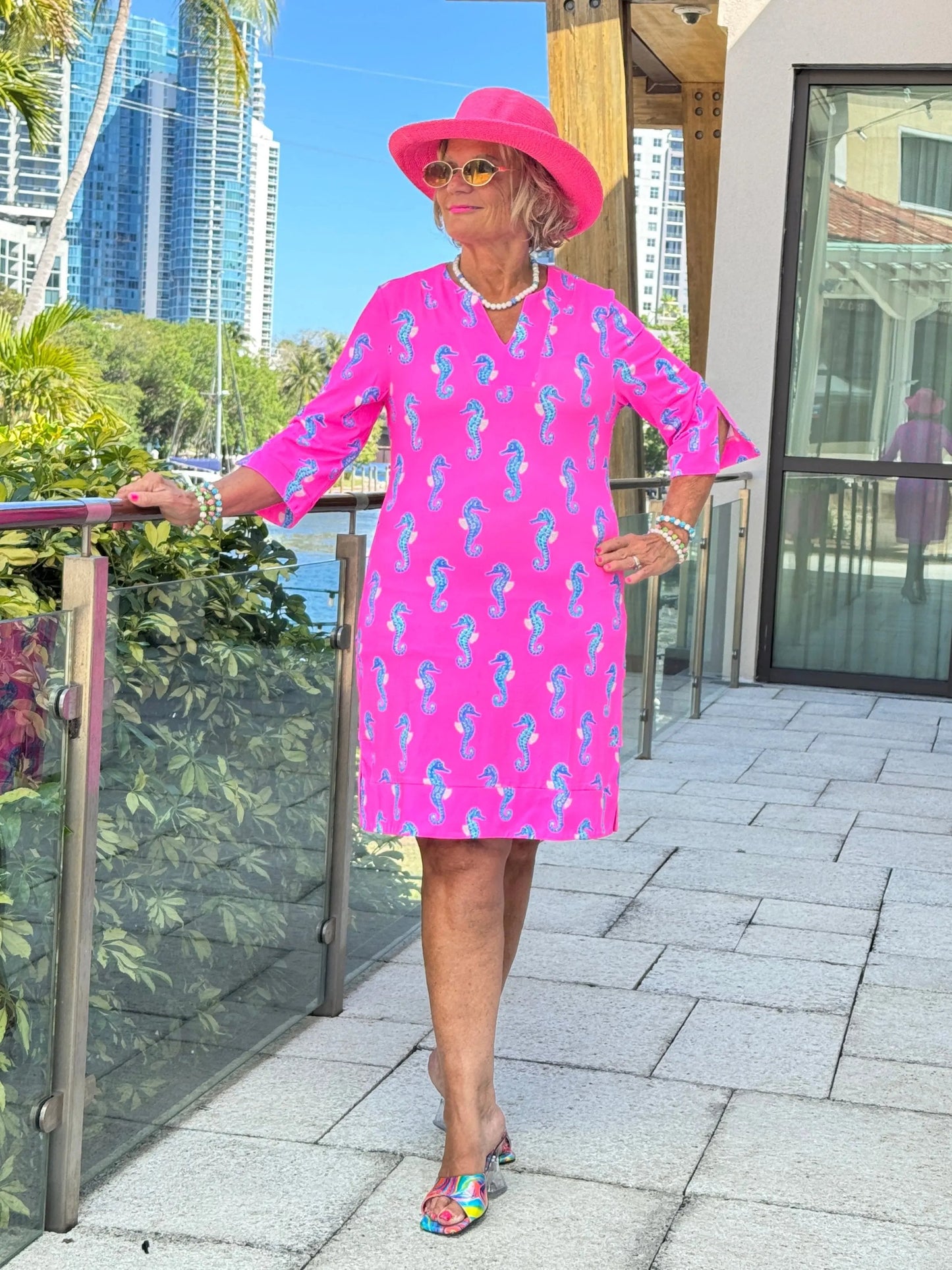 LULU B SEAHORSE BAY NOTCH SLEEVE DRESS