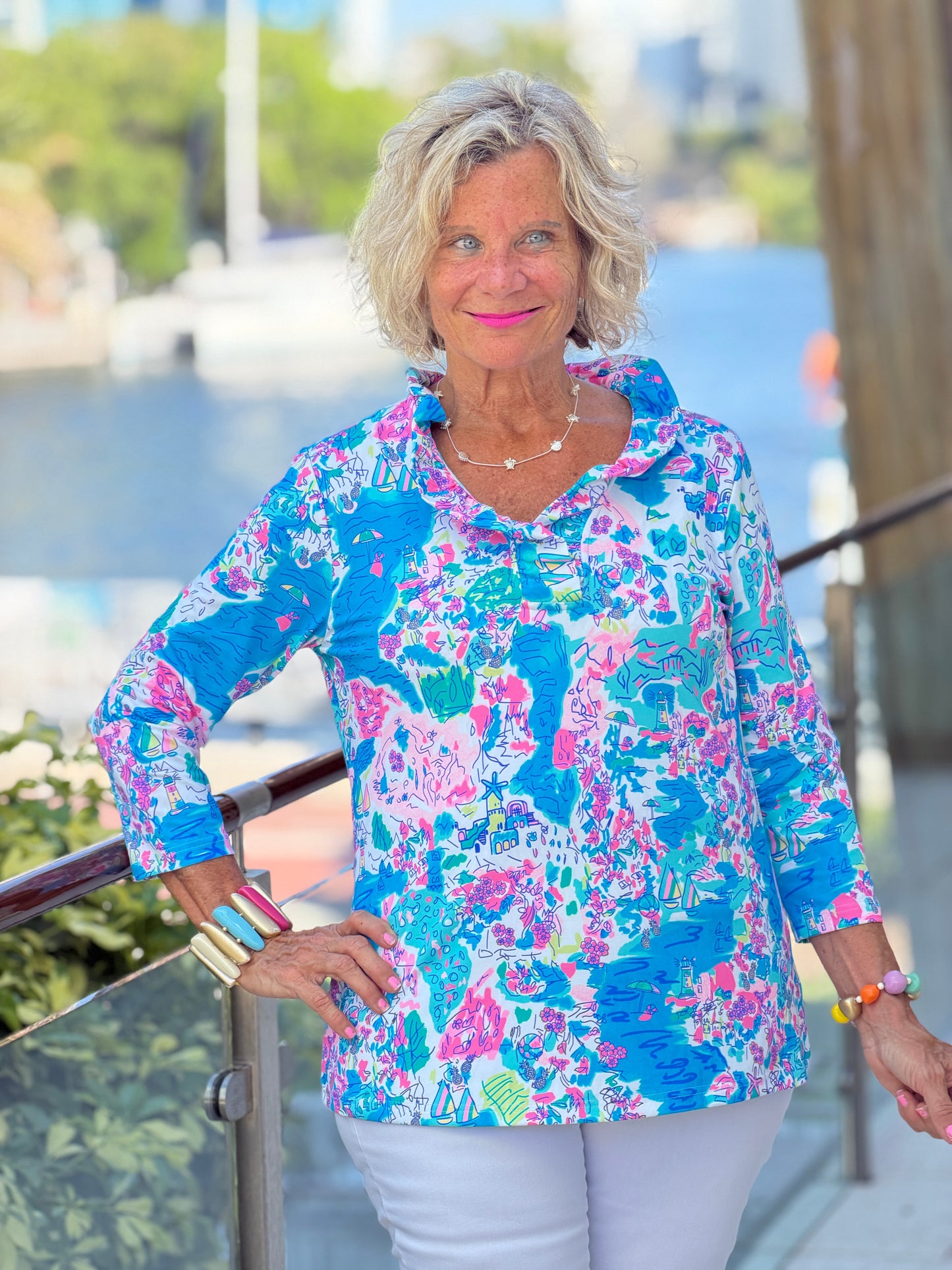 LULU PALM BEACH SPLASH RUFFLE SLEEVE TOP