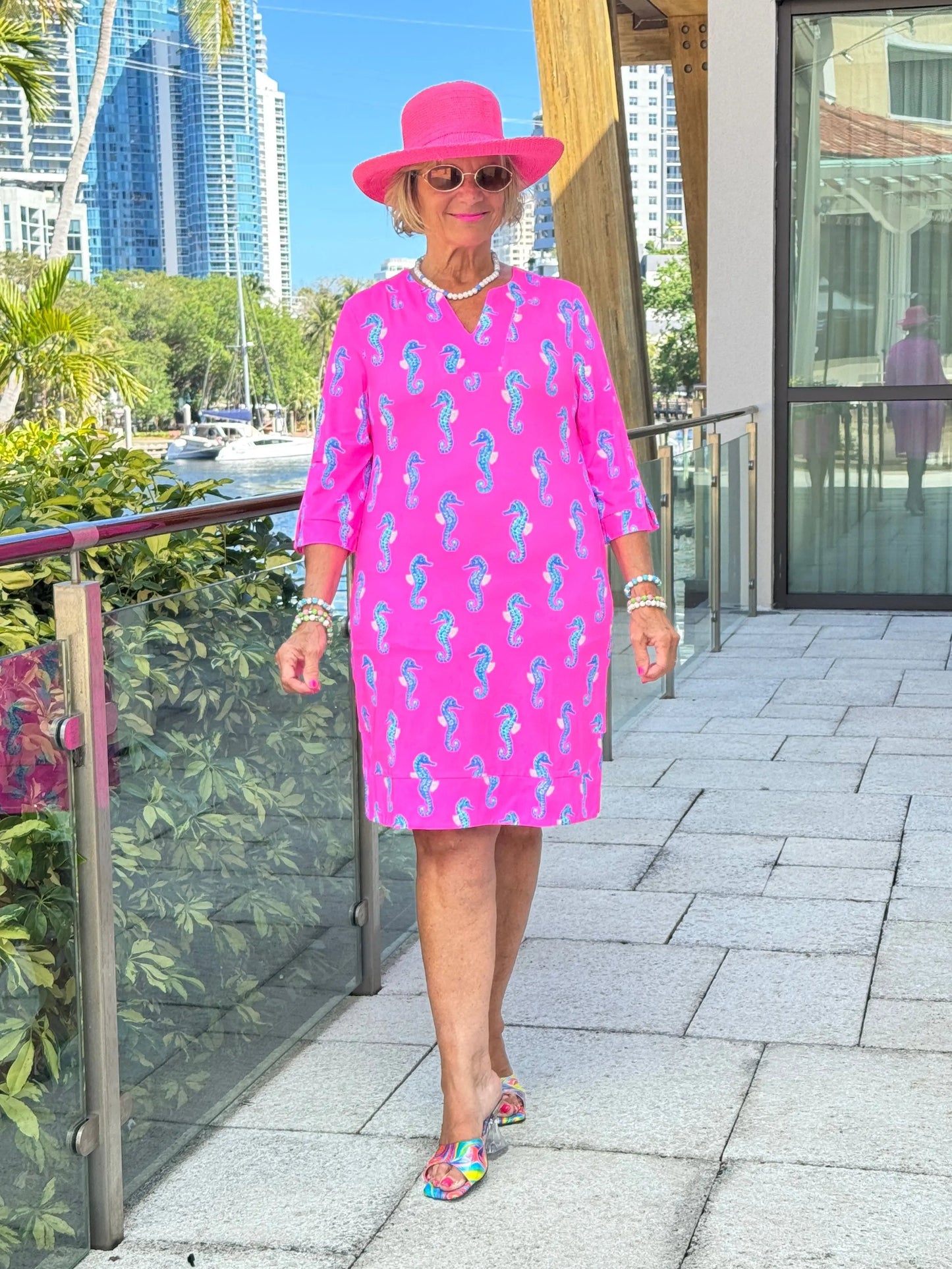 LULU B SEAHORSE BAY NOTCH SLEEVE DRESS