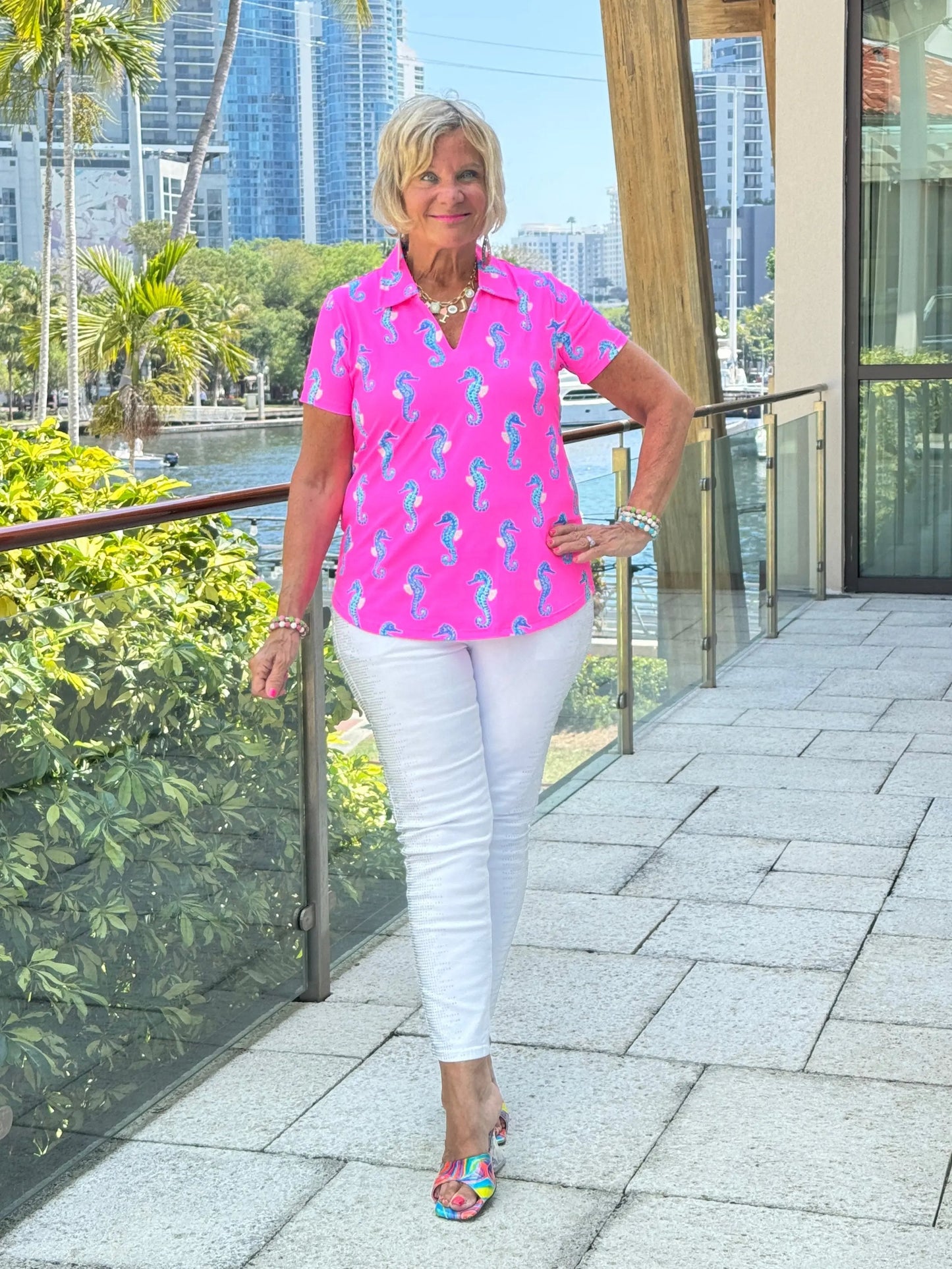 LULU B SEAHORSE BAY SHORT SLEEVE V-NECK COLLAR TOP