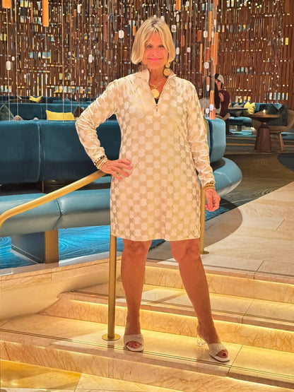 LULU-B GOLD AND WHITE HALF ZIPPER DRESS