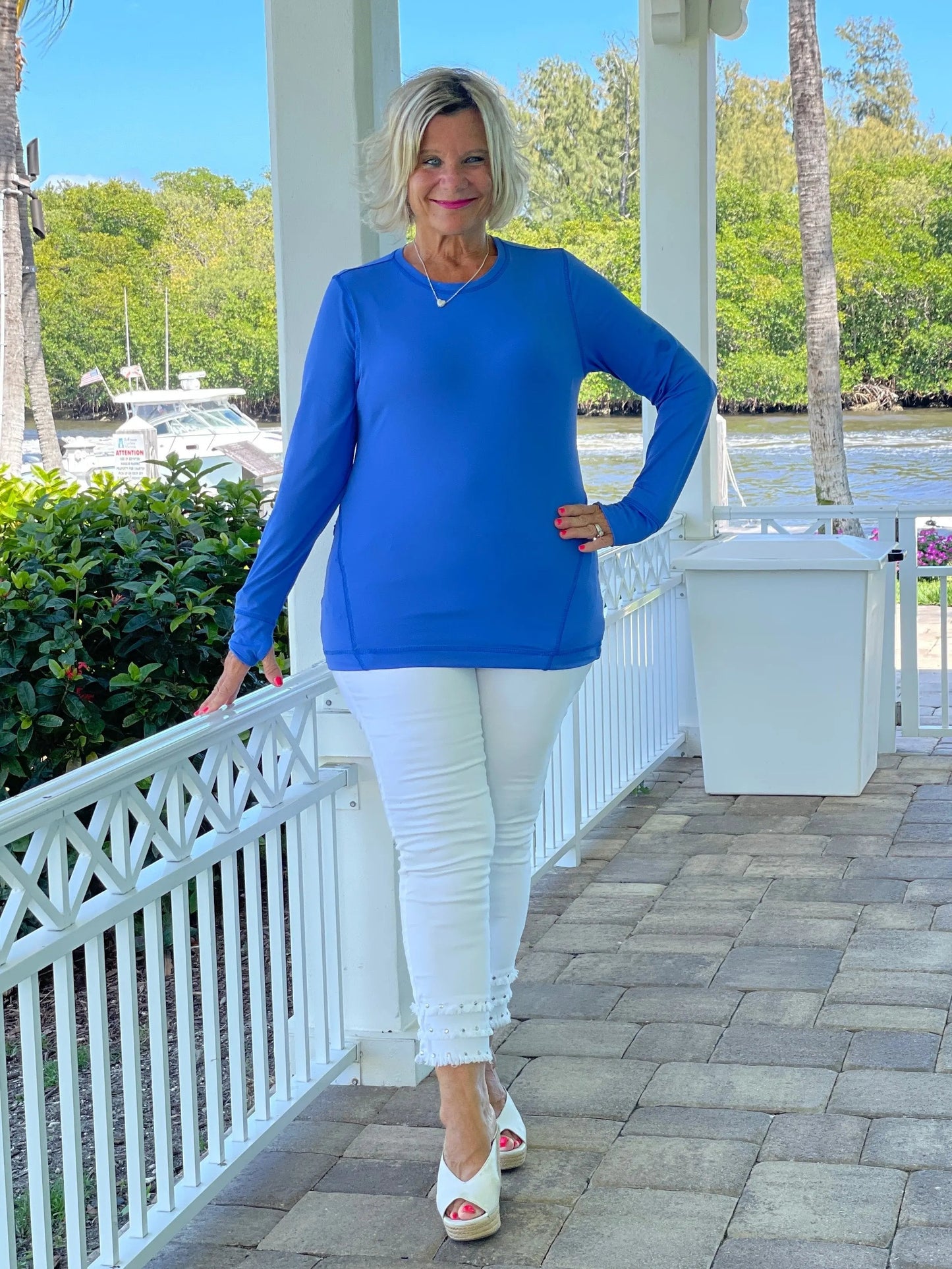 BLU THUMBHOLE TOP