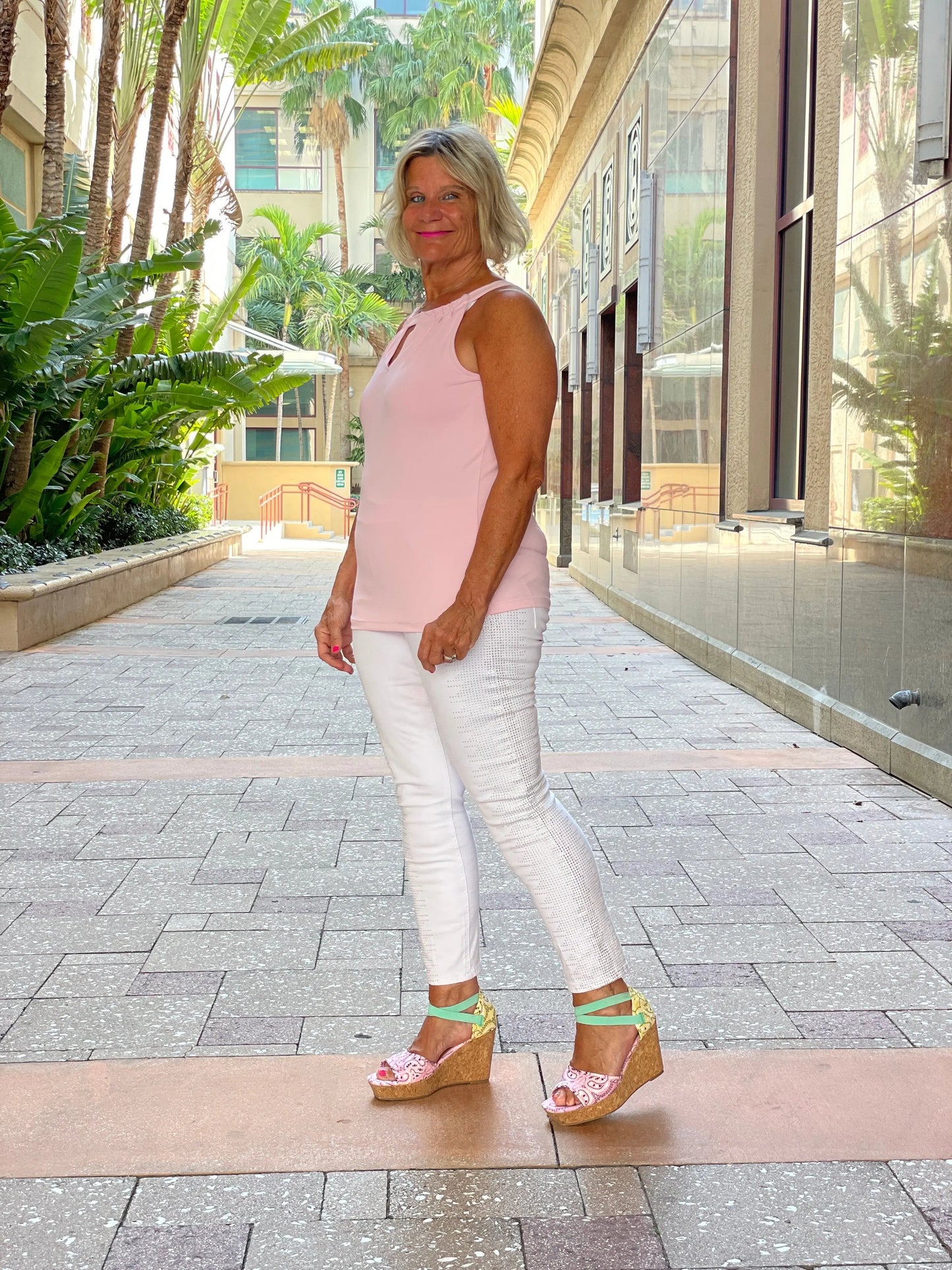 FROSTED PINK  KEYHOLE TOP FINAL SALE