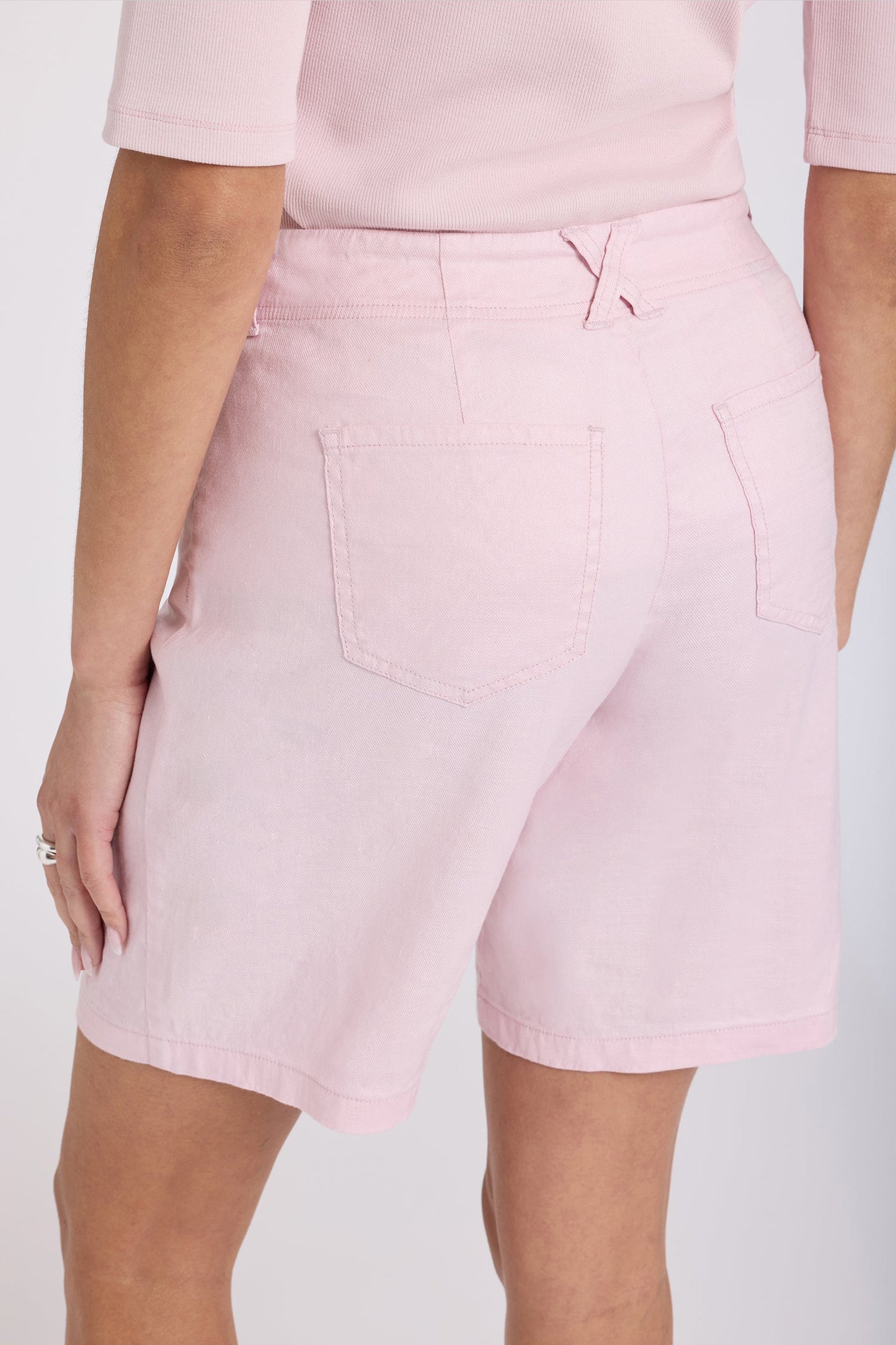 5 Pocket Bermuda Shorts - Light Lilac