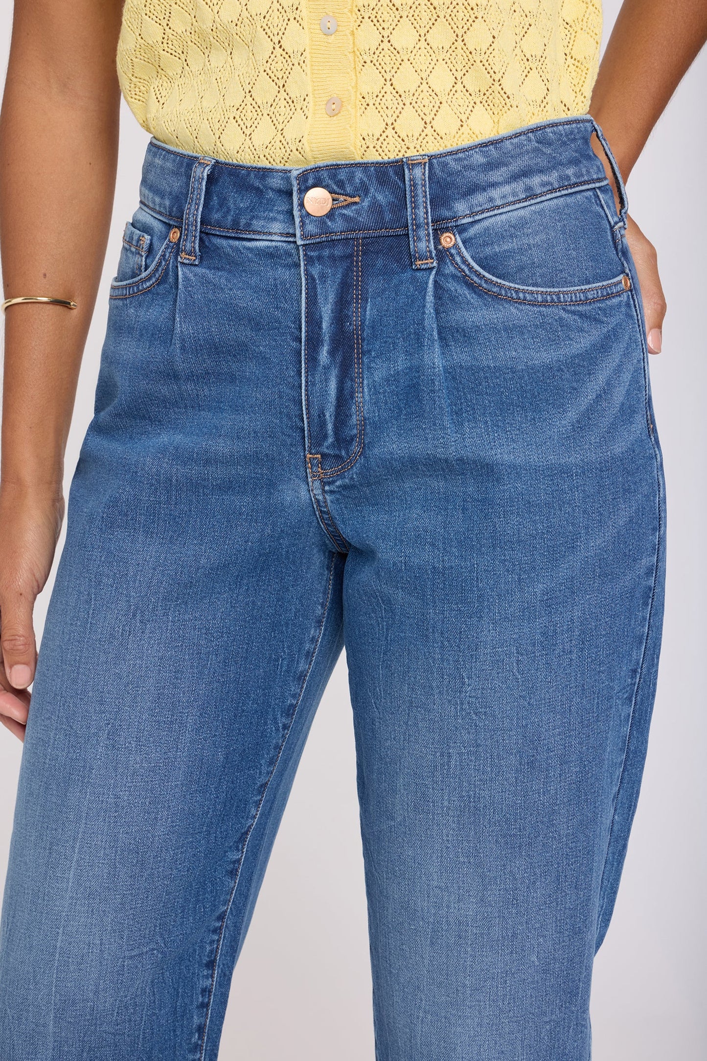 Carrot Ankle Jeans - Wild River