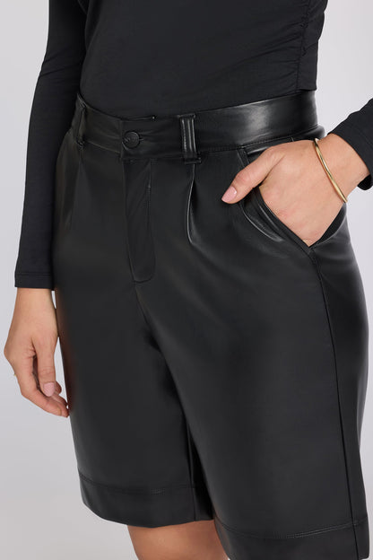 Vegan Stretch Leather Relaxed Bermuda Shorts - Black