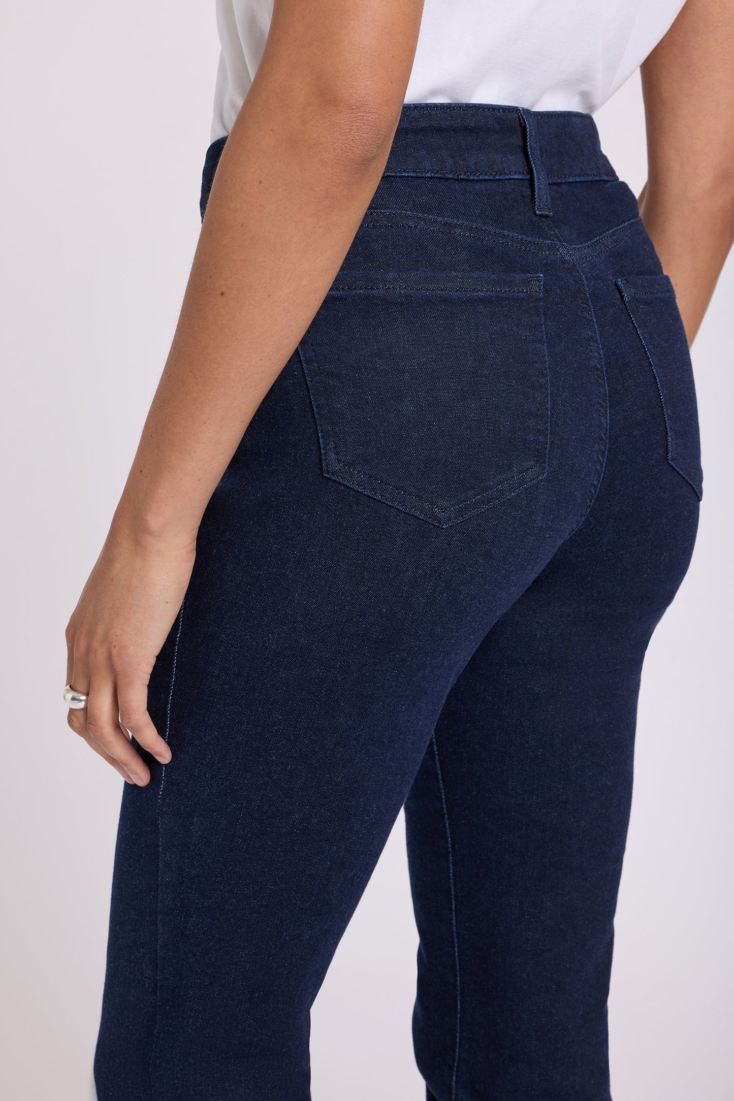 Marilyn Straight Jeans - Rinse