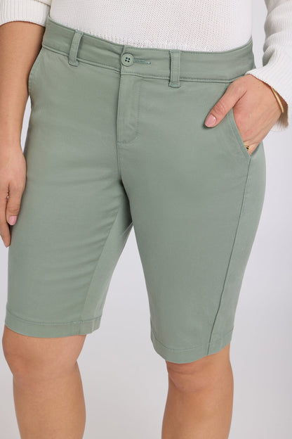 Bermuda Shorts - Mistletoe