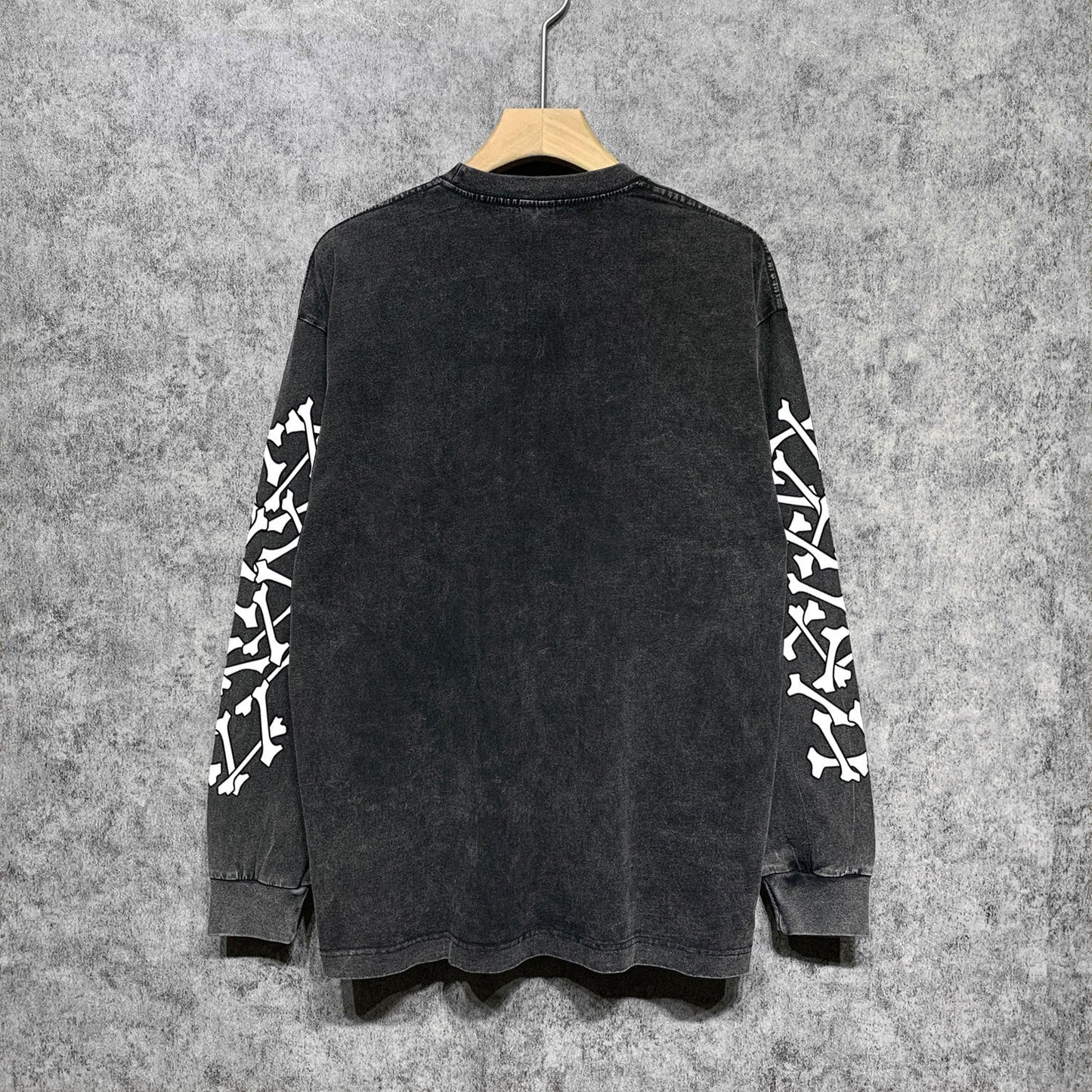 Amiri Long-Sleeved Shirtvintage Washed and Worn Vintage Long Sleeve T-shirt