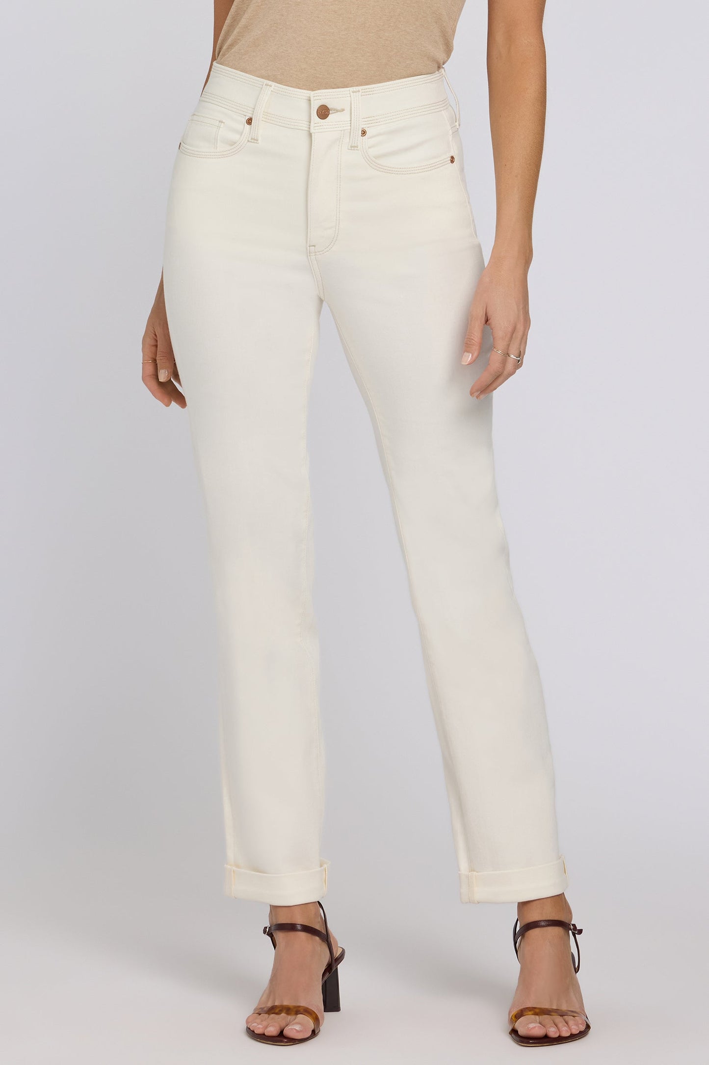 Marilyn Straight Jeans In Petite - Vintage White