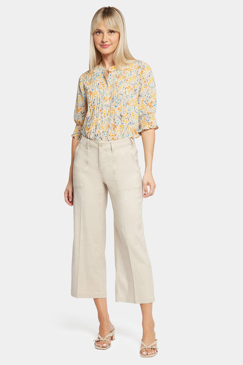 Wide Leg Cargo Capri Pants In Petite - Feather