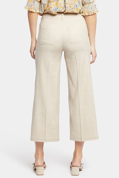 Wide Leg Cargo Capri Pants In Petite - Feather