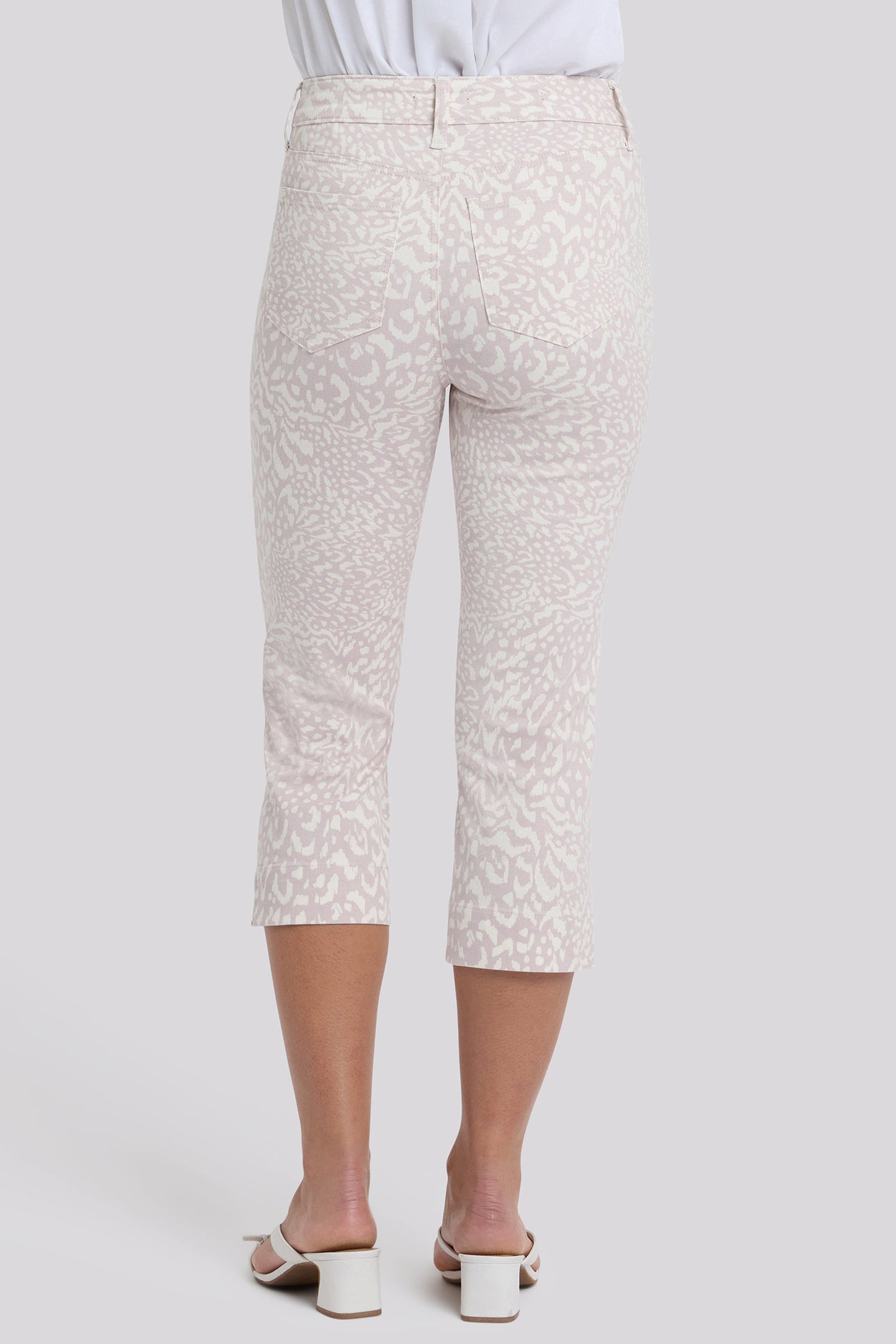 Marilyn Straight Crop Jeans In Petite - Snow Leopard