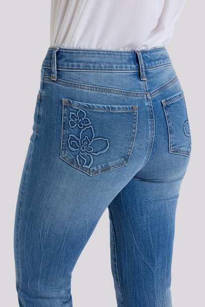 Marilyn Straight Ankle Jeans In Petite - Pacifica