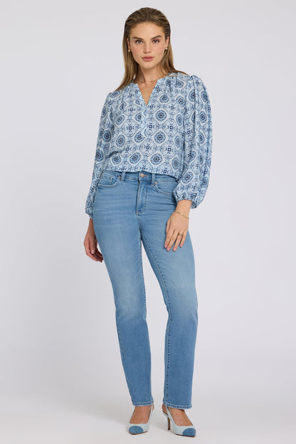 Marilyn Straight Jeans In Petite - Vista Lakes