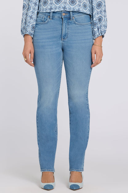 Marilyn Straight Jeans In Petite - Vista Lakes