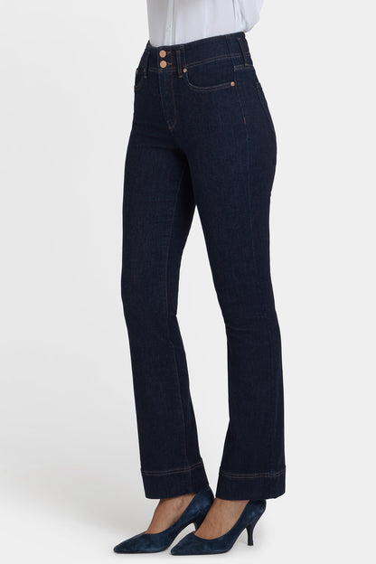 Barbara Bootcut Jeans In Petite - Magical