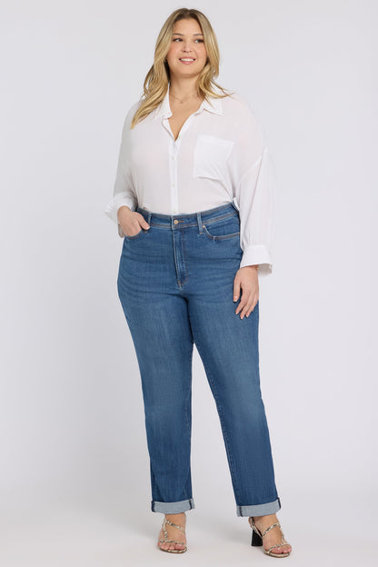 Marilyn Straight Jeans In Plus Size - Wild River