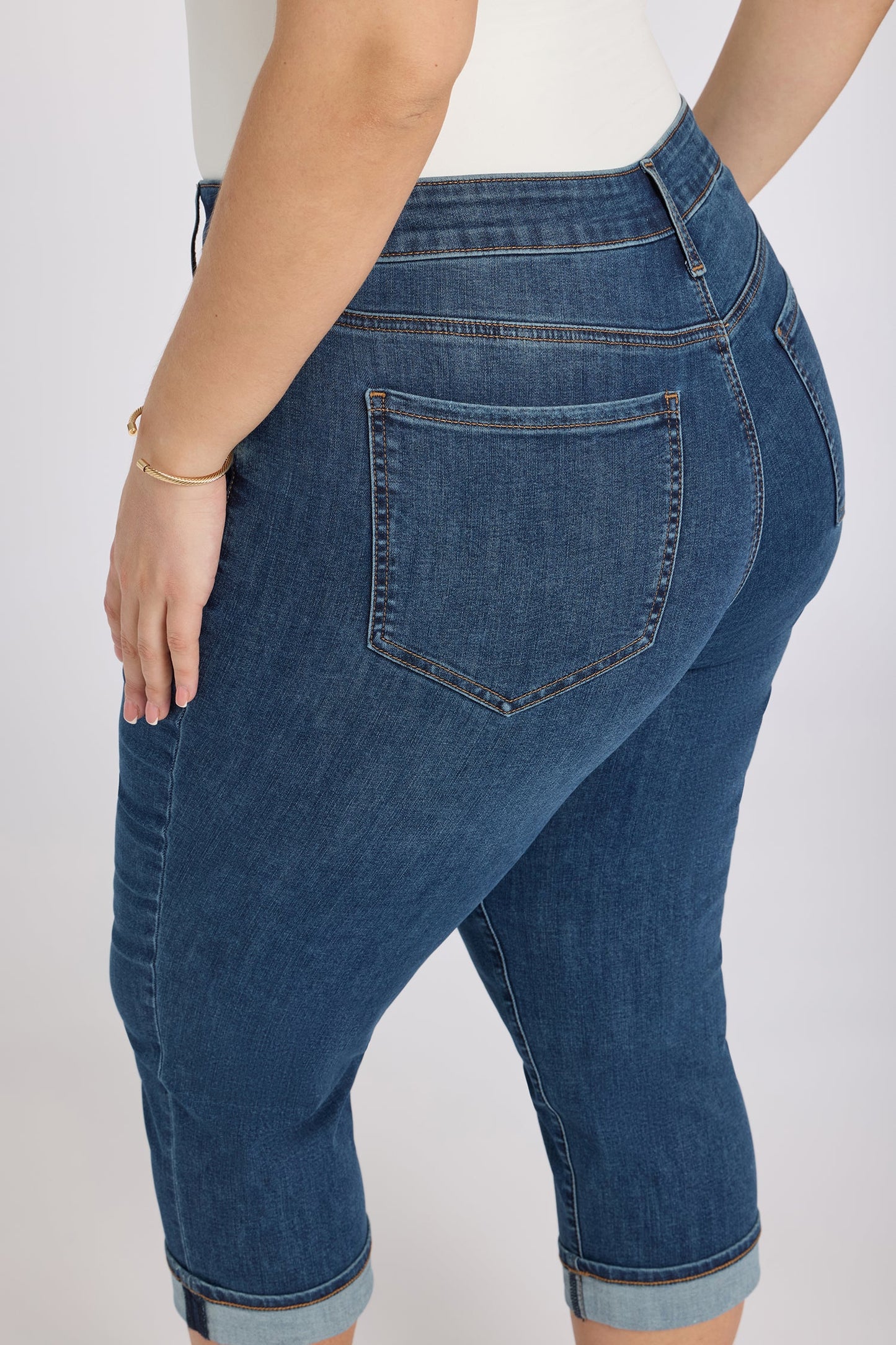 Marilyn Straight Crop Jeans In Plus Size - Sunset Villa