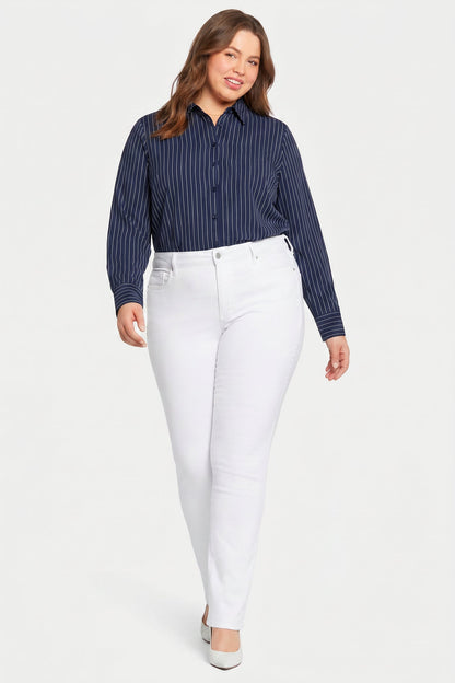 Marilyn Straight Jeans In Plus Size - Optic White