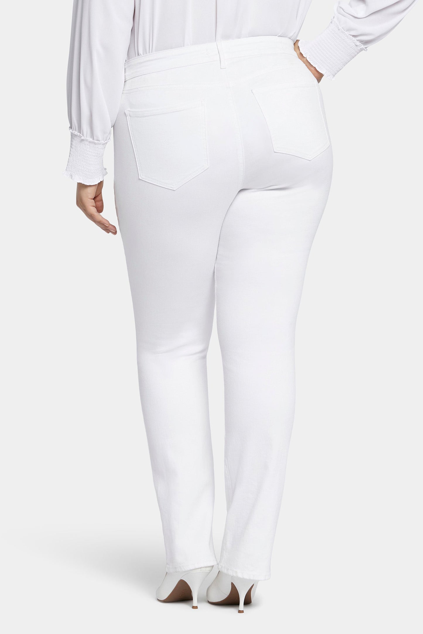 Marilyn Straight Jeans In Plus Size - Optic White
