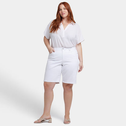 Lilly Denim Shorts In Plus Size - Optic White