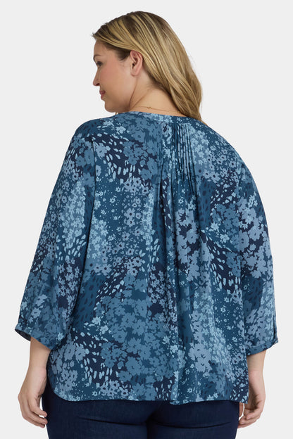 Pintuck Blouse In Plus Size - Belleville