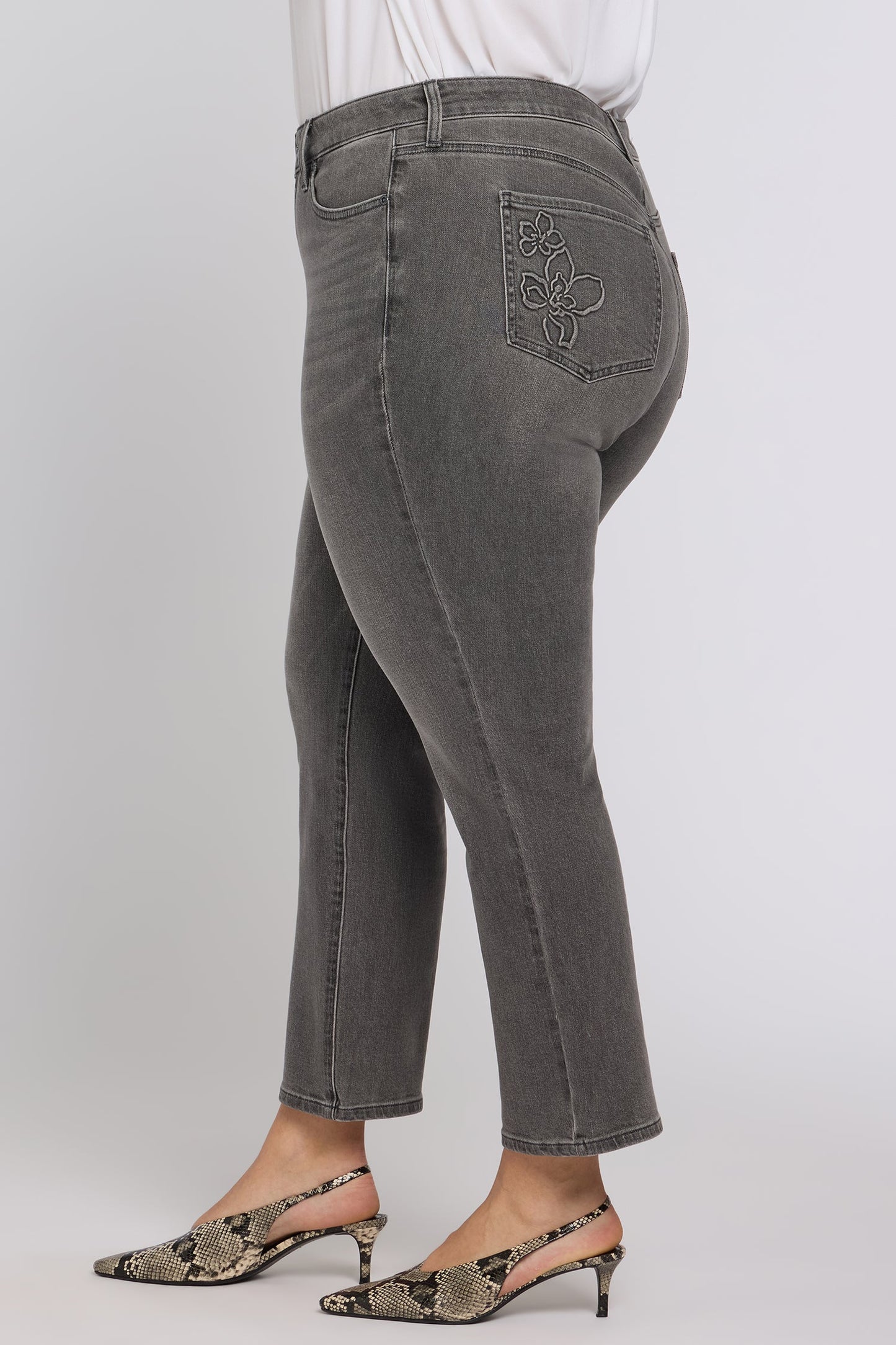 Marilyn Straight Ankle Jeans In Plus Size - Dusty Ash
