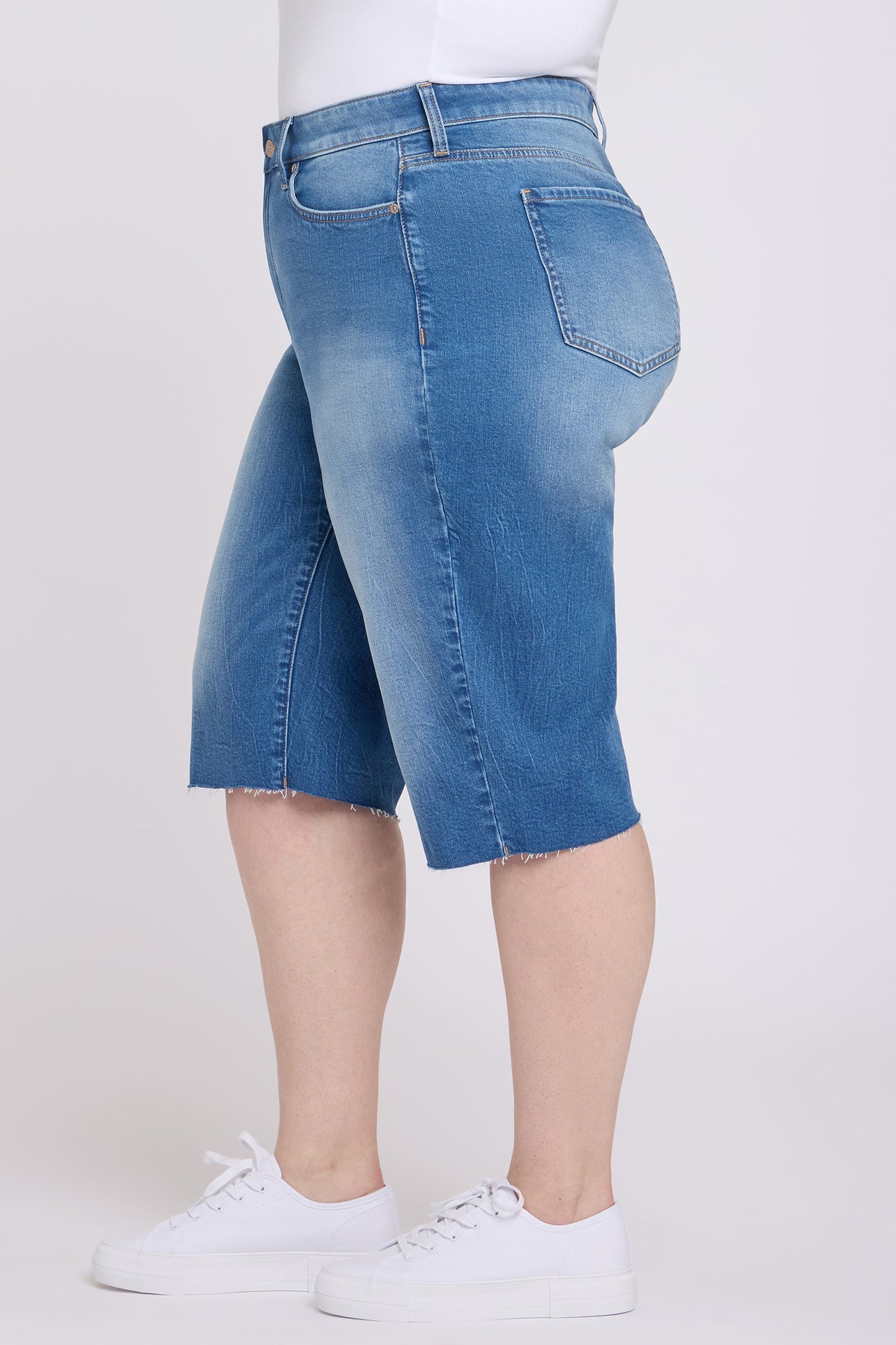 Kristie '80s Bermuda Denim Shorts In Plus Size - Pacifica