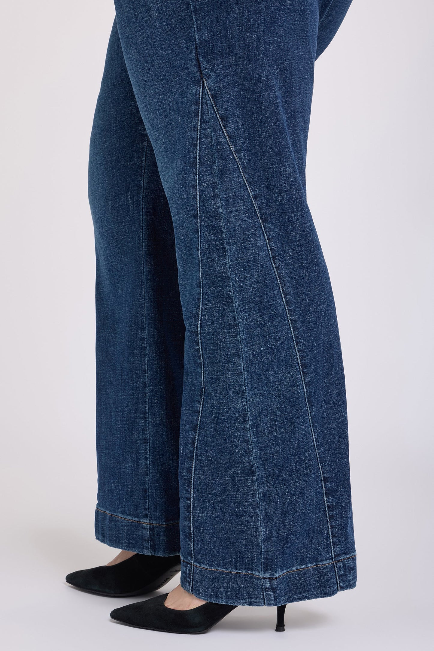 Teresa Wide Leg Jeans In Plus Size - Sunset Villa