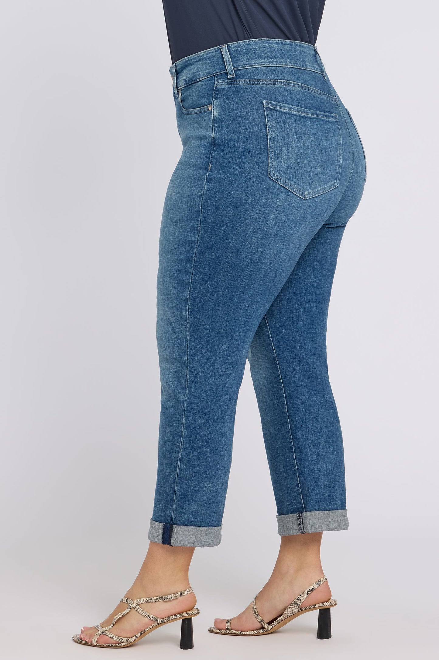 Bailey Relaxed Straight Crop Jeans In Plus Size - Breezy Palms