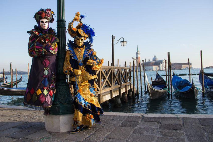 Destination Yarn fingering weight yarn Carnival of Venice