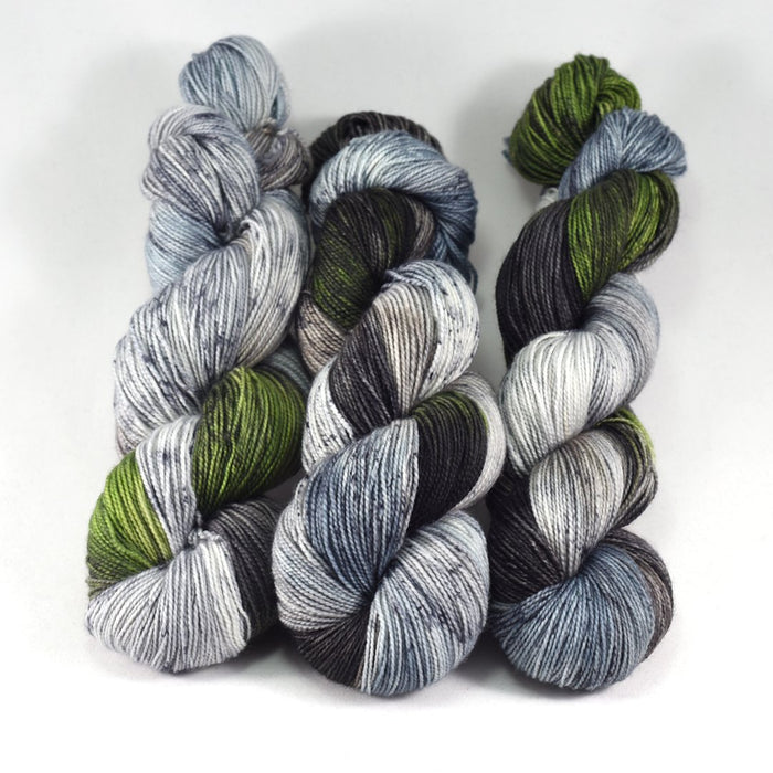 Destination Yarn fingering weight yarn Eilean Donan Castle