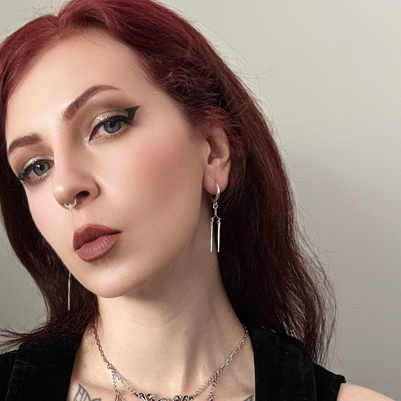LONGINUS TWIN SPEAR EARRINGS