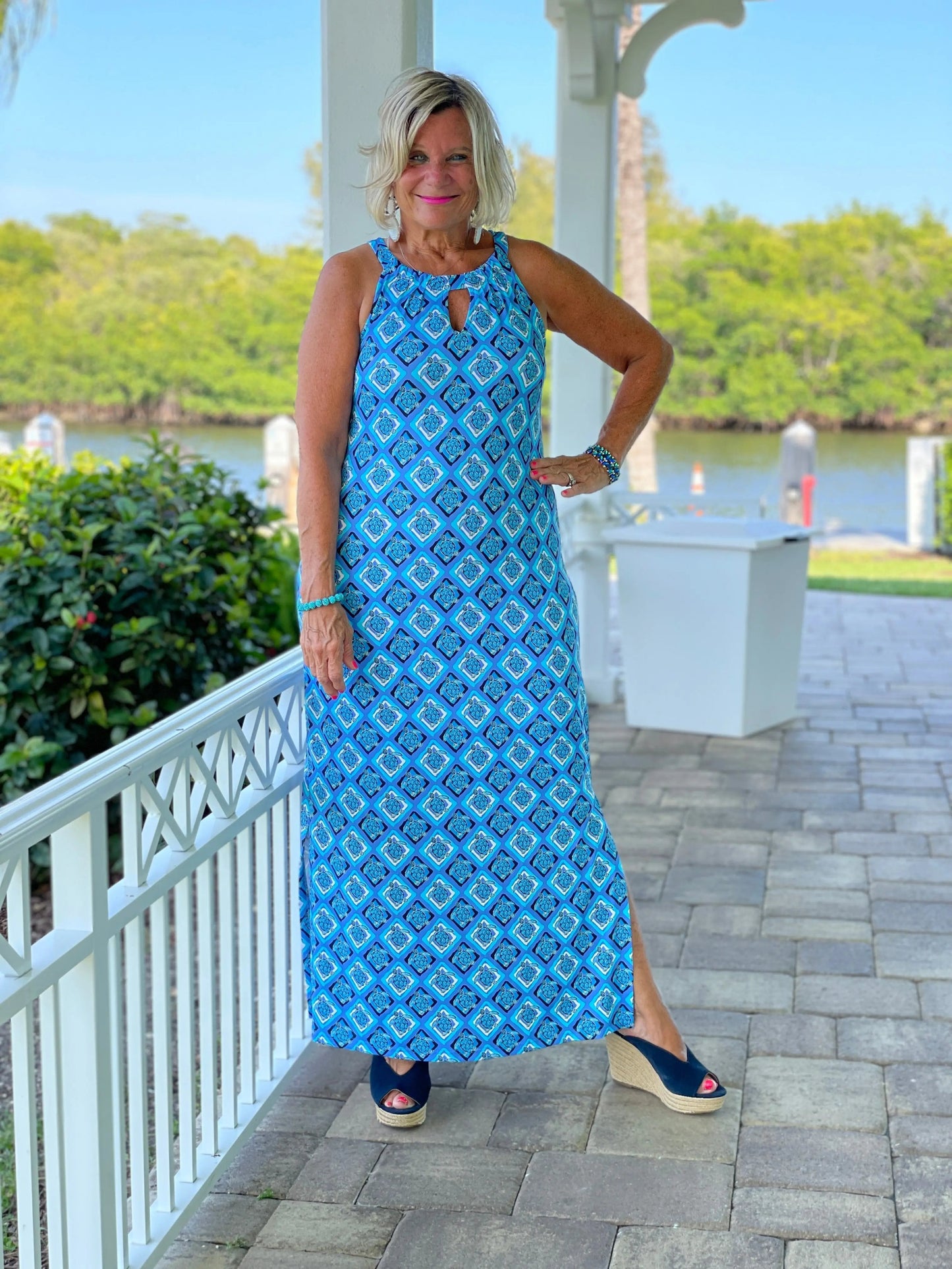 BAHAMA BLUE TURTLE KEYHOLE MAXI