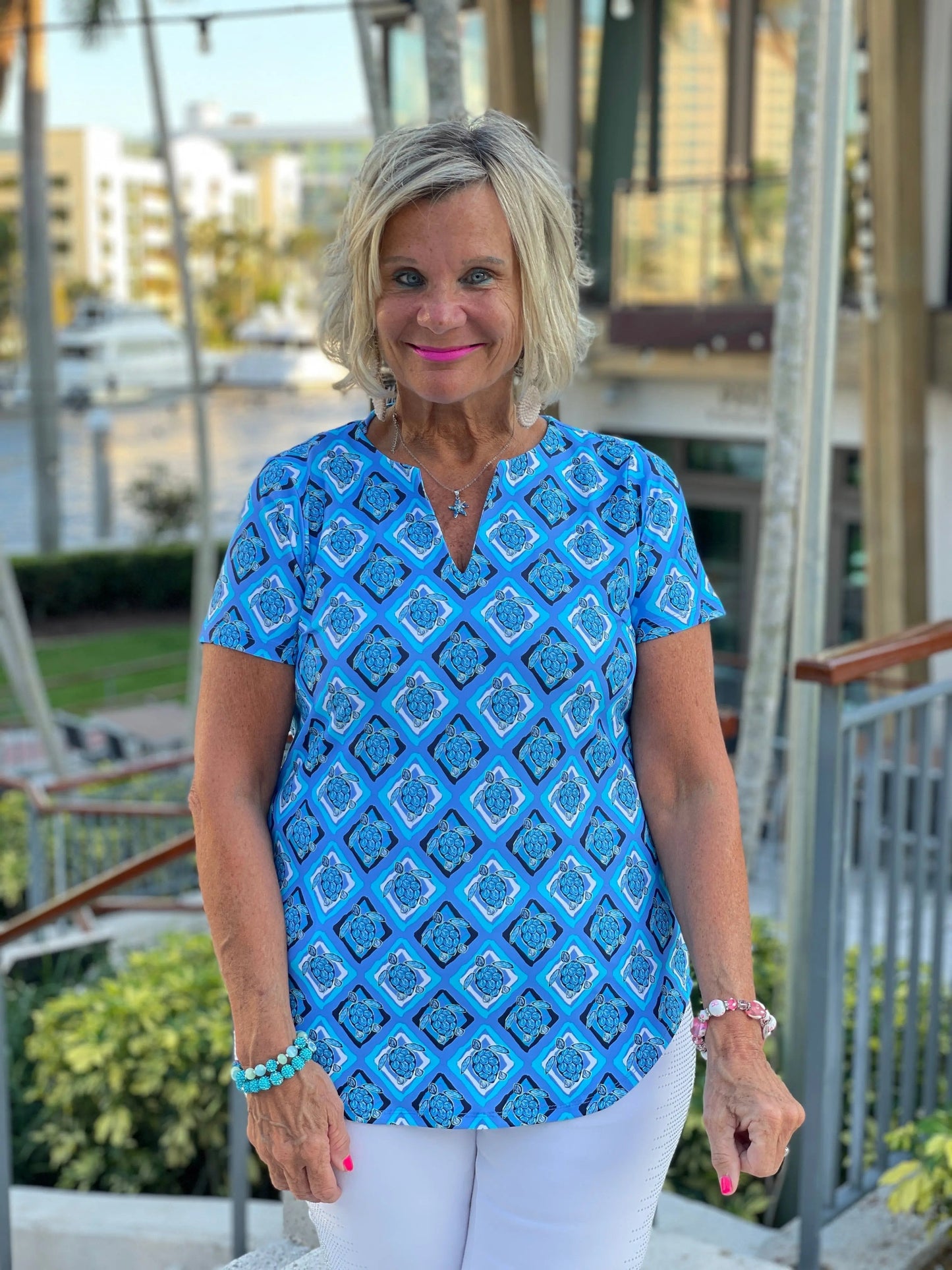 BAHAMA BLUE TURTLE SHORT SLEEVE