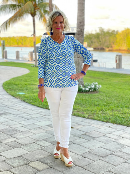 AQUA DIAMONDS V NECK