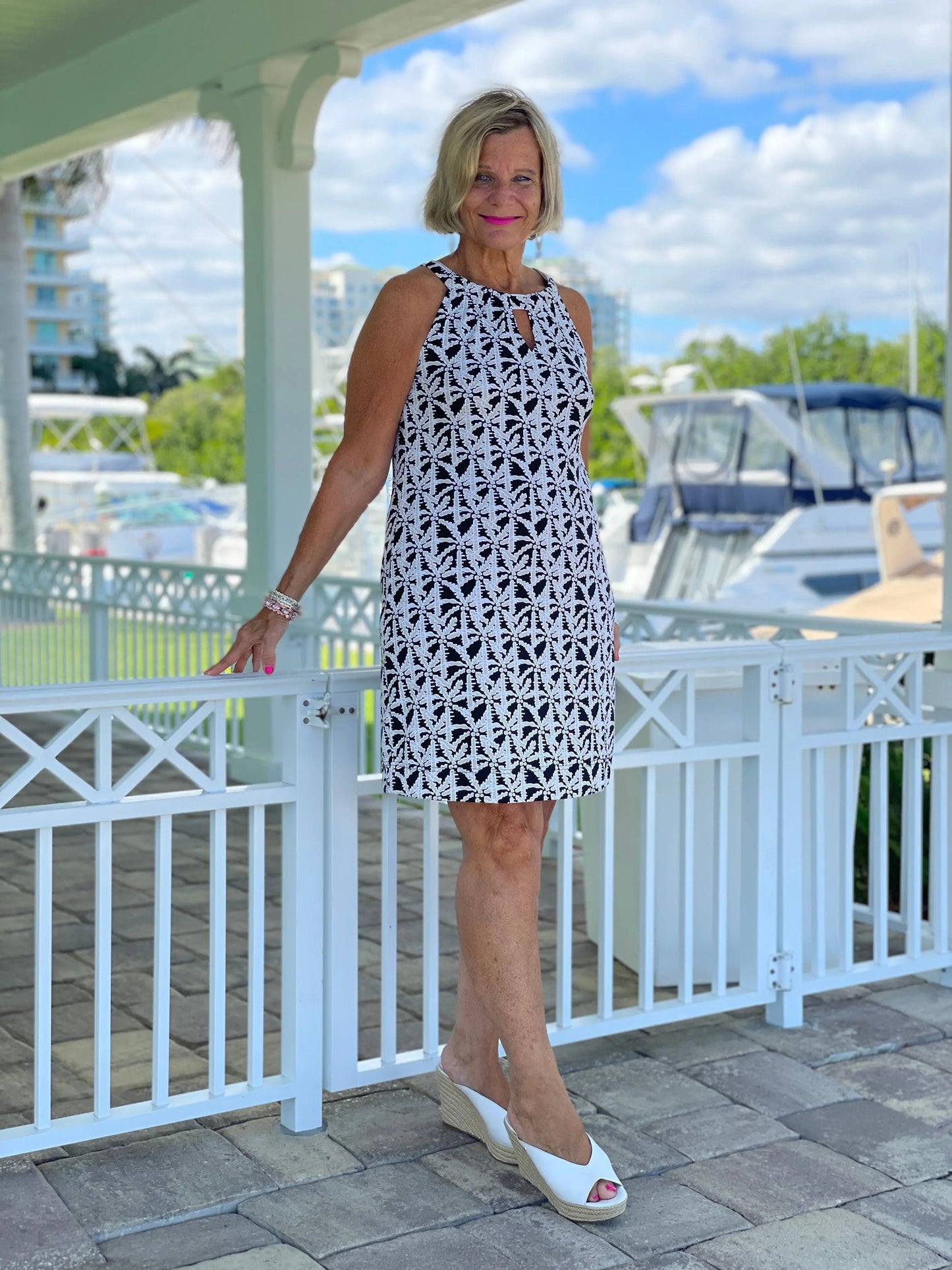 BLACK AND BEIGE COLLAR DRESS