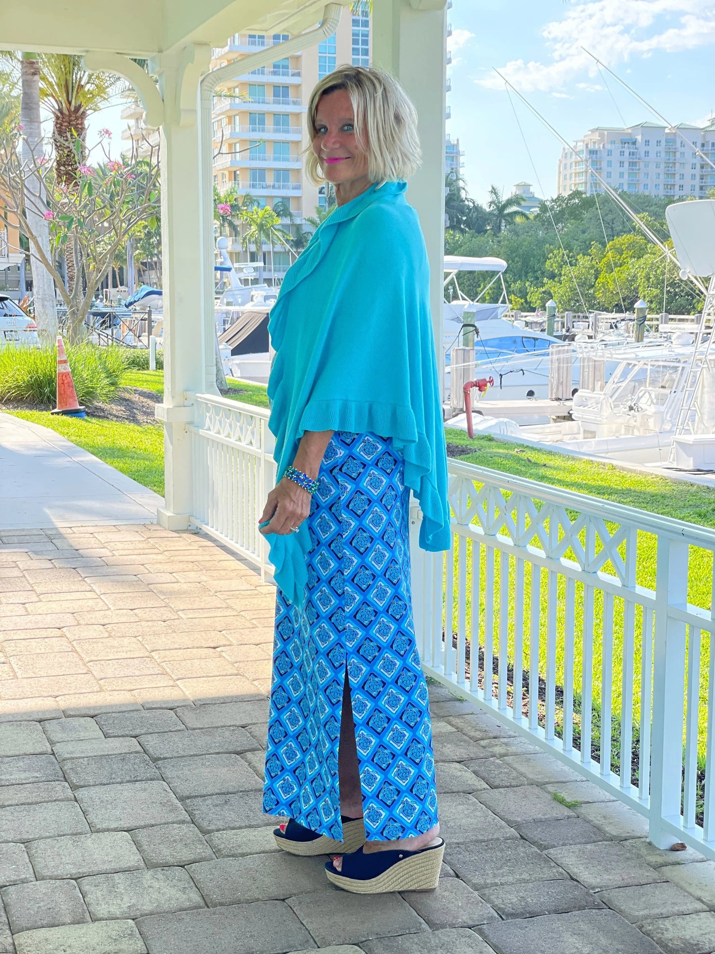 BAHAMA BLUE TURTLE KEYHOLE MAXI