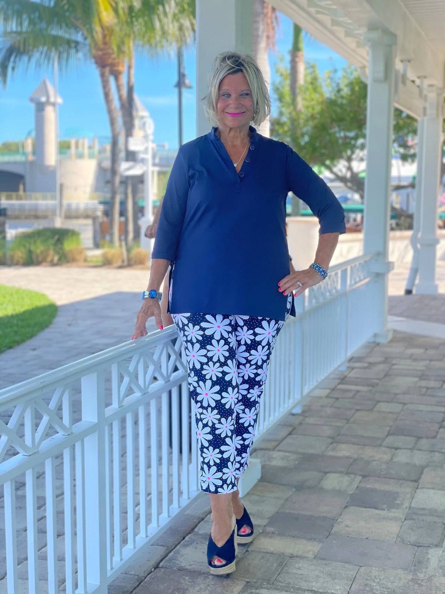DAISY DAY CAPRI