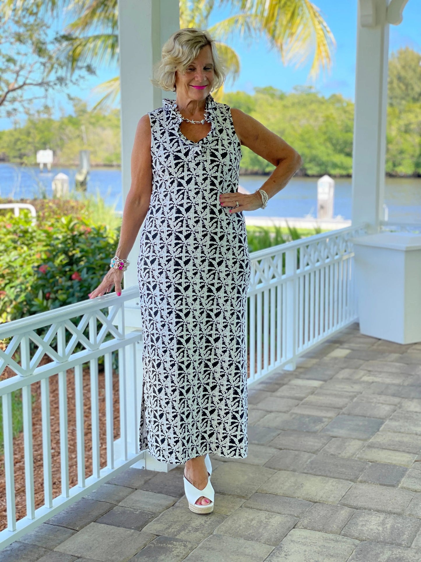 BLACK AND BEIGE MAXI