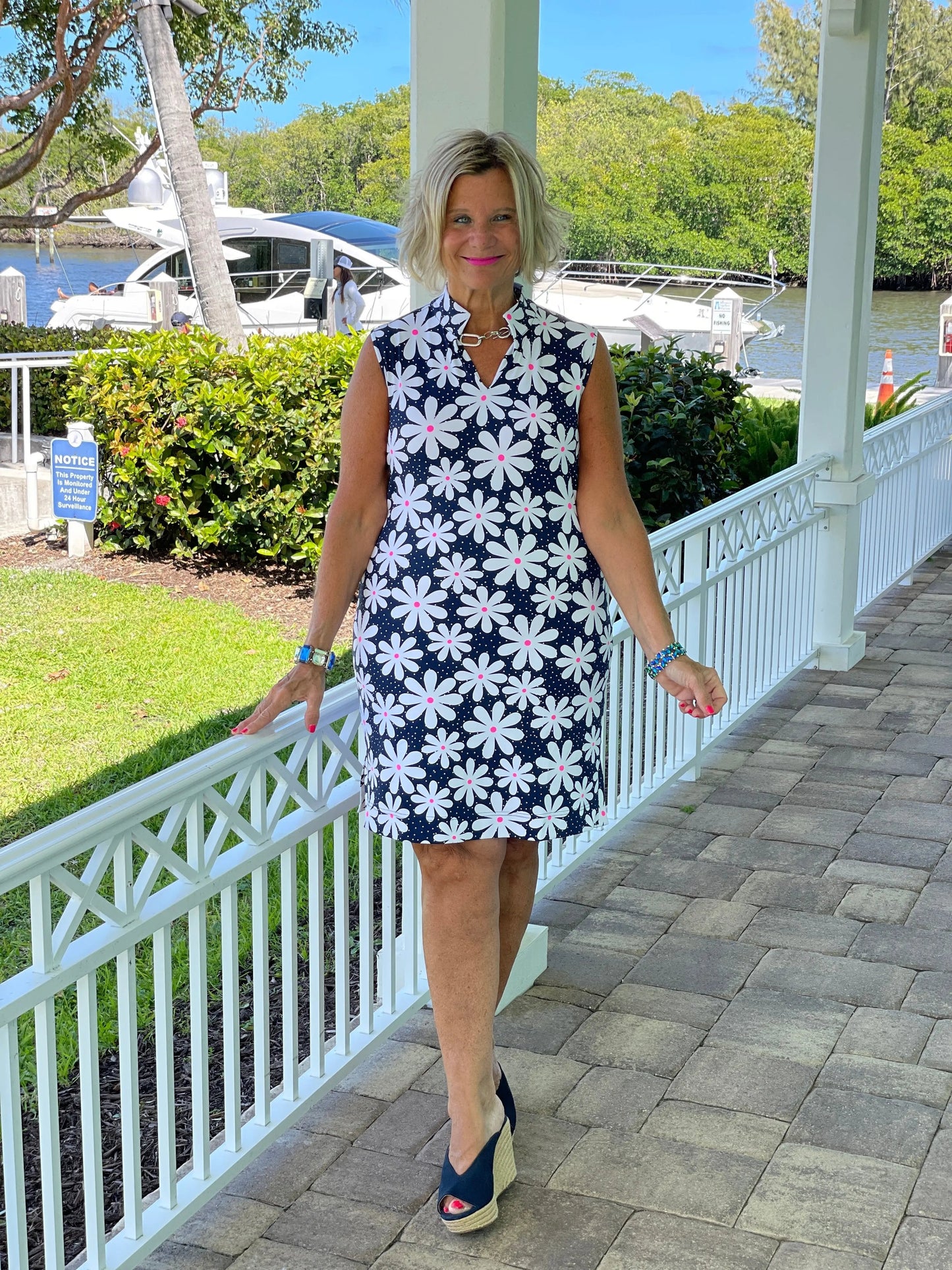 DAISY DAY COLLAR DRESS