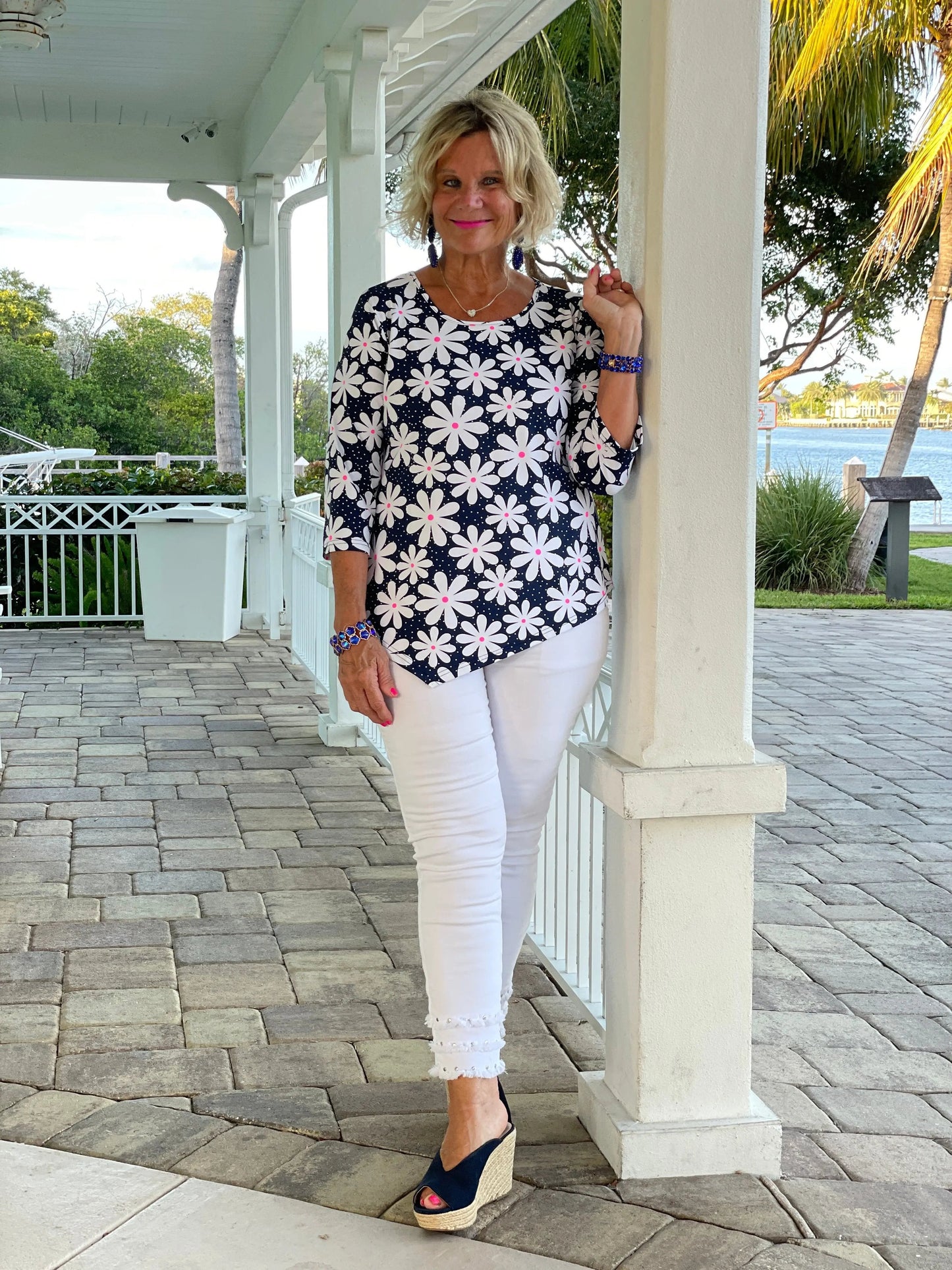 DAISY DAY ASYMMETRIC TOP